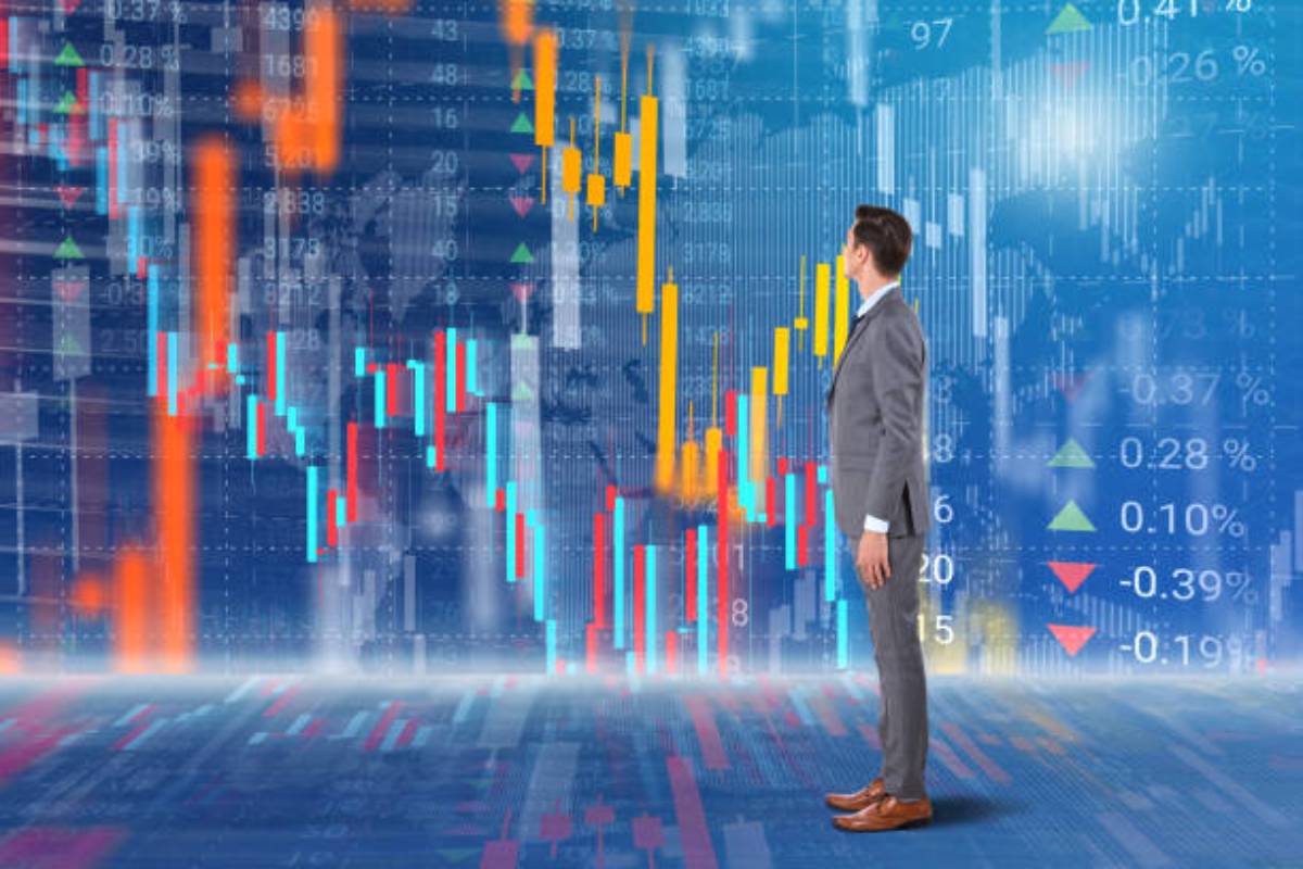 Index Funds vs. Actively Managed Mutual Funds: Pros and Cons